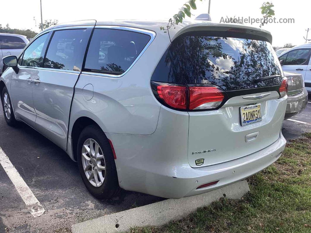 2017 Chrysler Pacifica Touring Unknown vin: 2C4RC1DG5HR764942