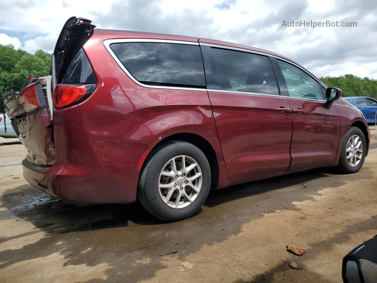 2017 Chrysler Pacifica Touring Burgundy vin: 2C4RC1DG7HR515722