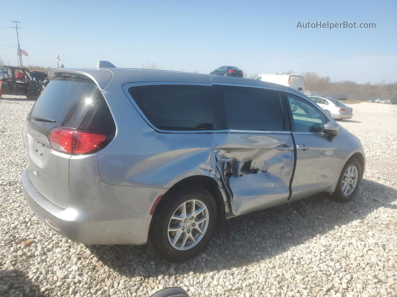 2017 Chrysler Pacifica Touring Silver vin: 2C4RC1DG8HR721535