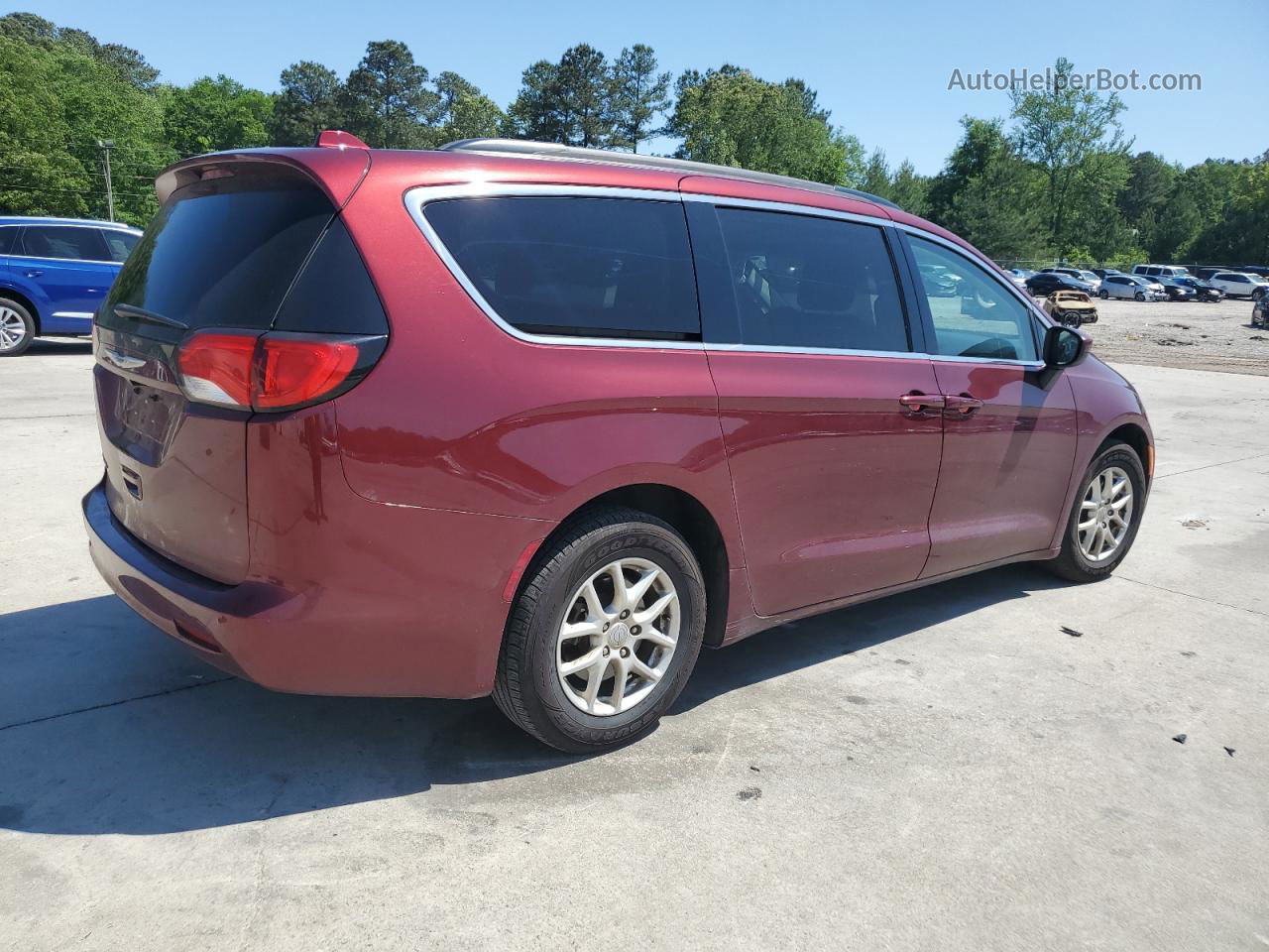 2020 Chrysler Voyager Lxi Burgundy vin: 2C4RC1DG8LR148158