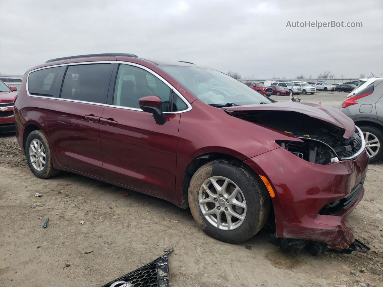 2020 Chrysler Voyager Lxi Темно-бордовый vin: 2C4RC1DGXLR182389