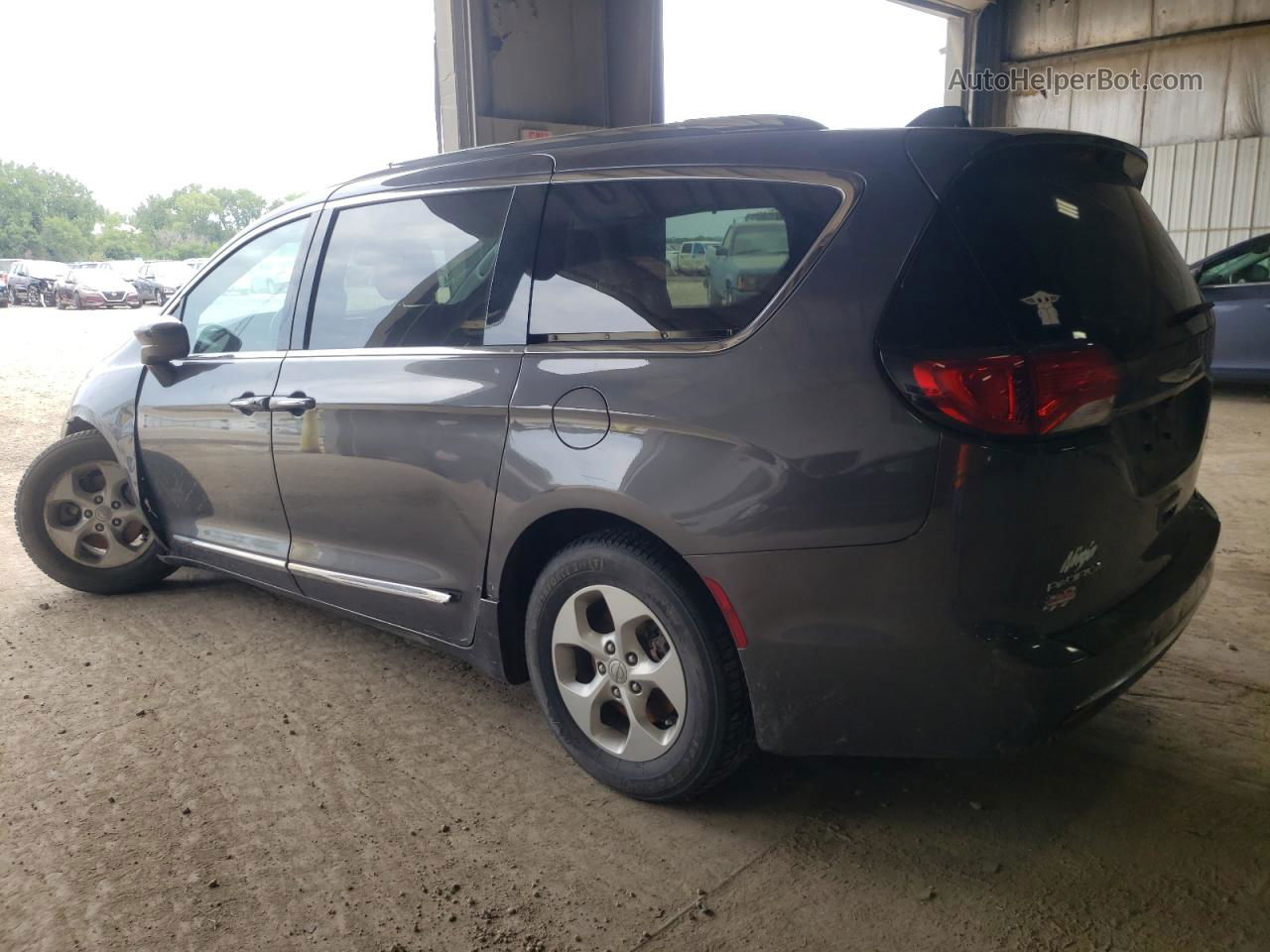 2017 Chrysler Pacifica Touring L Plus Charcoal vin: 2C4RC1EG0HR637837