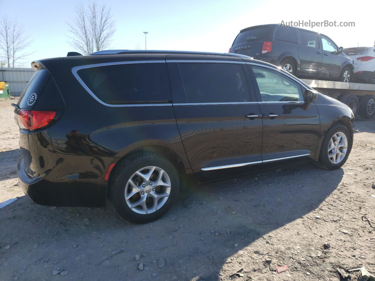 2017 Chrysler Pacifica Touring L Plus Charcoal vin: 2C4RC1EG0HR680901