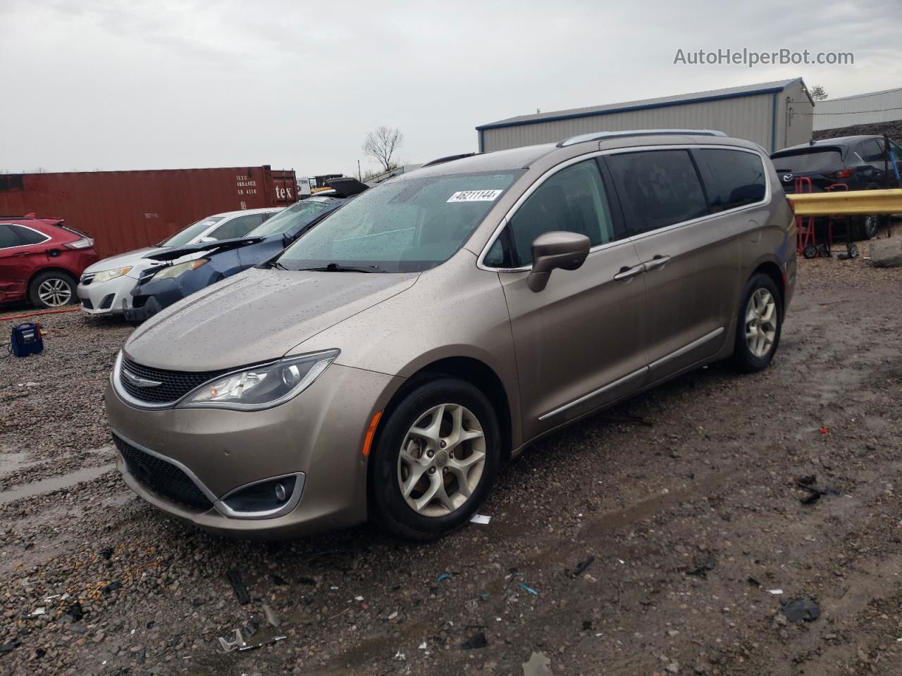 2017 Chrysler Pacifica Touring L Plus Бежевый vin: 2C4RC1EG1HR623011