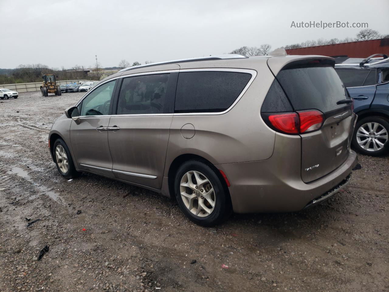 2017 Chrysler Pacifica Touring L Plus Бежевый vin: 2C4RC1EG1HR623011