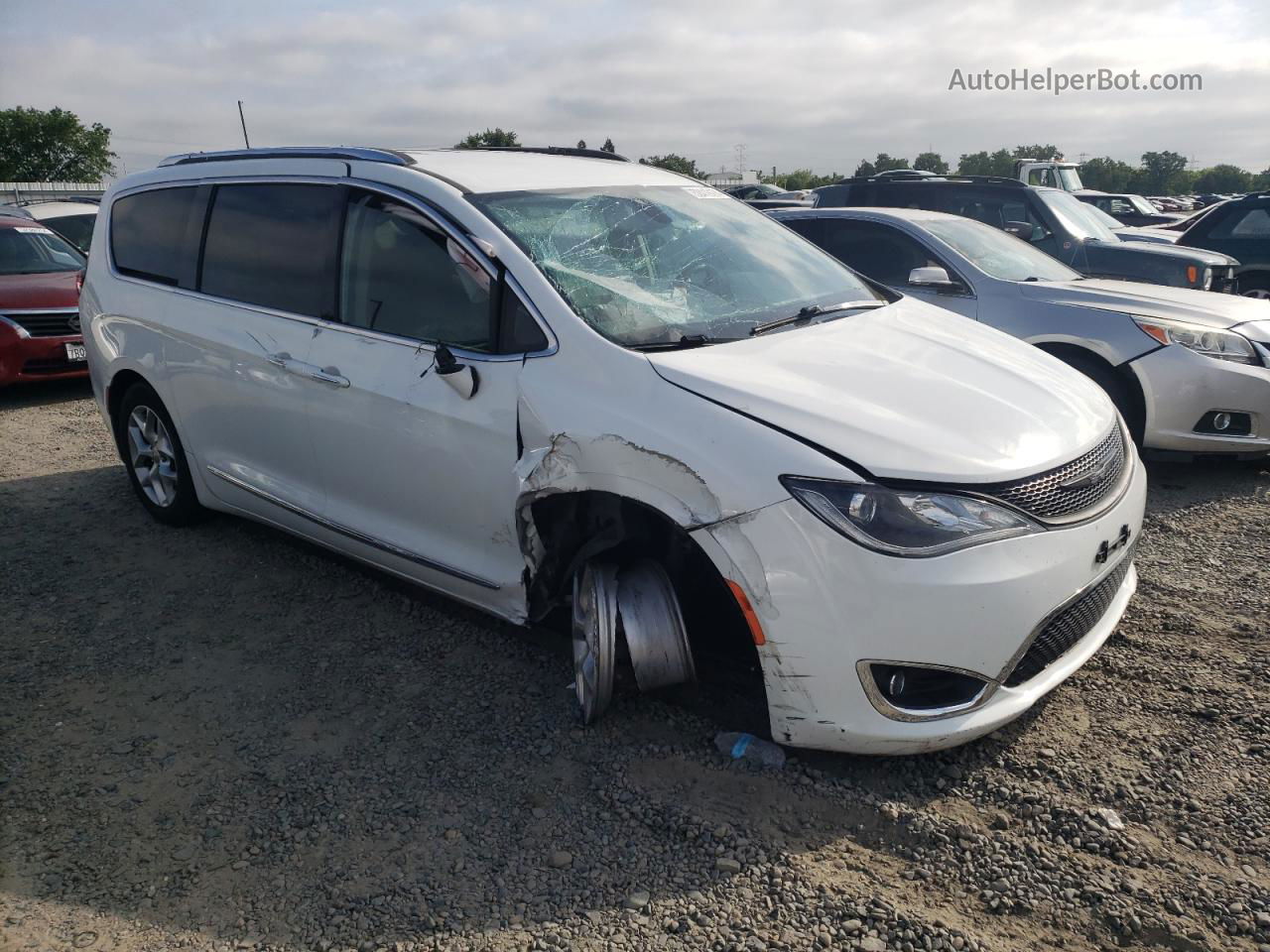 2017 Chrysler Pacifica Touring L Plus White vin: 2C4RC1EG1HR752513