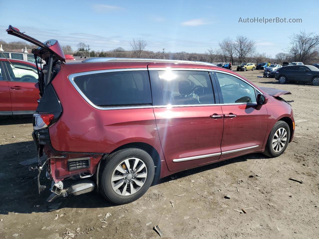 2020 Chrysler Pacifica Touring L Plus Burgundy vin: 2C4RC1EG1LR145892