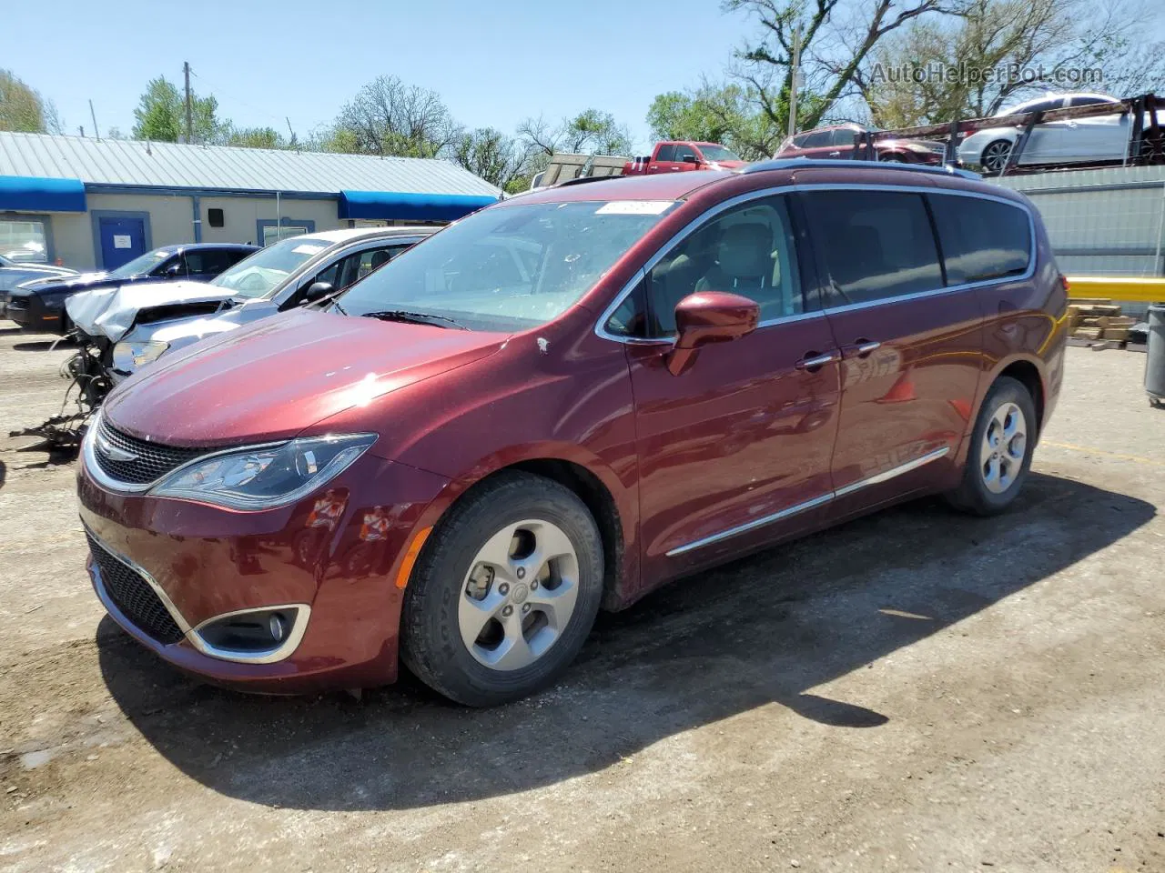 2017 Chrysler Pacifica Touring L Plus Maroon vin: 2C4RC1EG2HR543751