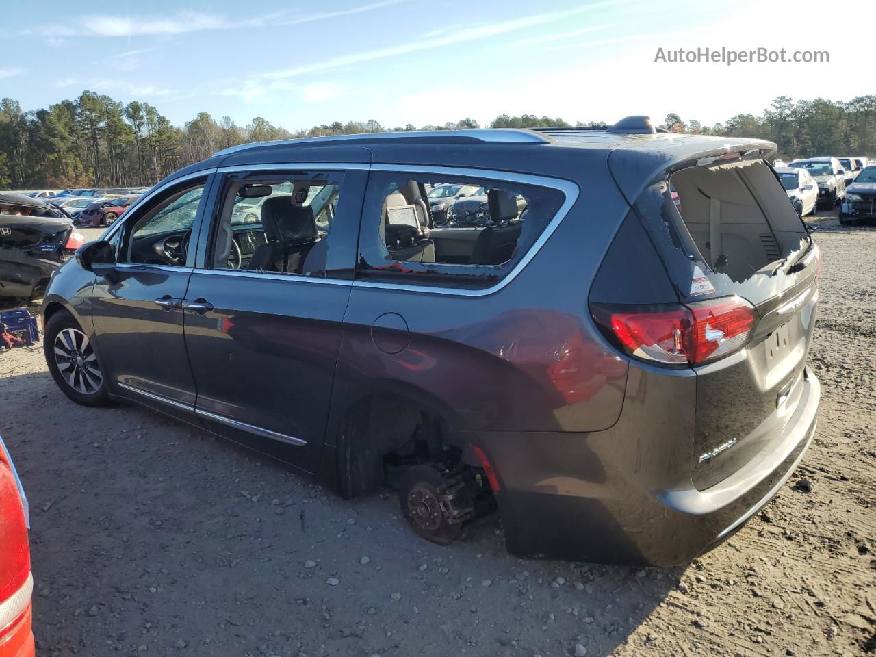 2020 Chrysler Pacifica Touring L Plus Gray vin: 2C4RC1EG2LR146338