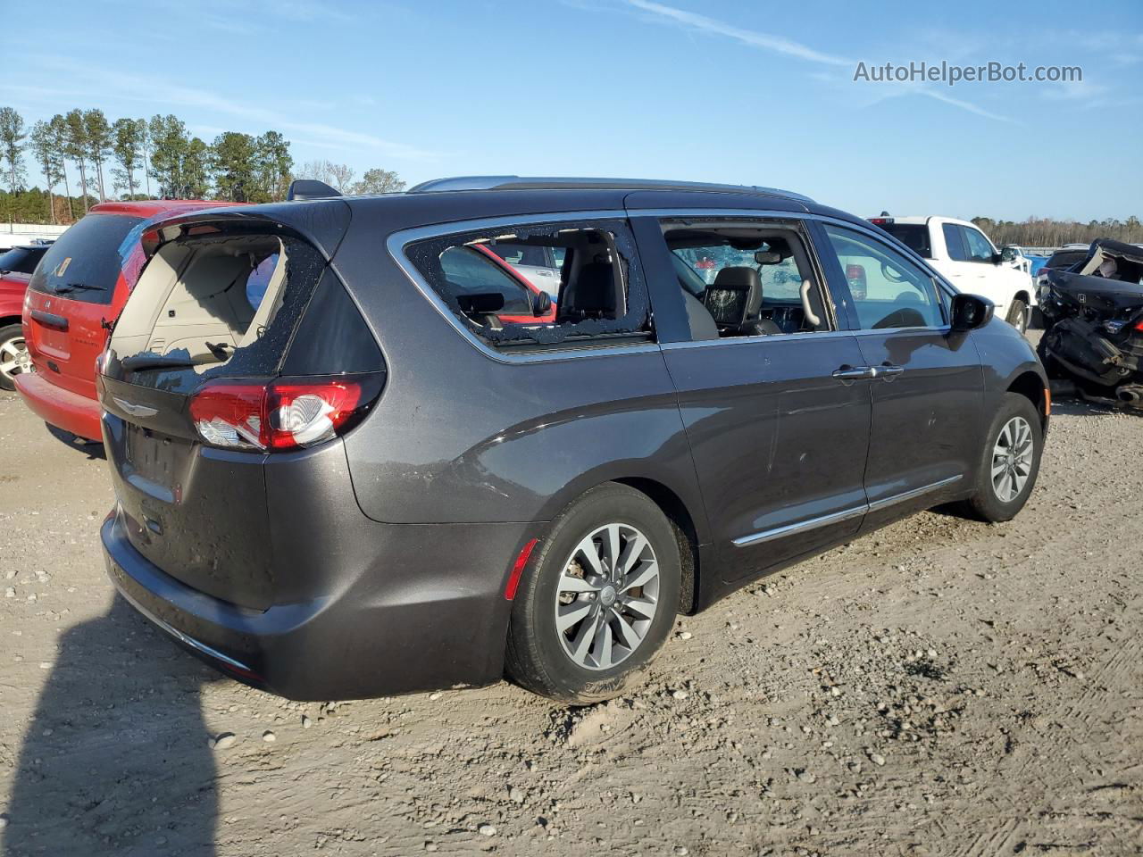 2020 Chrysler Pacifica Touring L Plus Gray vin: 2C4RC1EG2LR146338