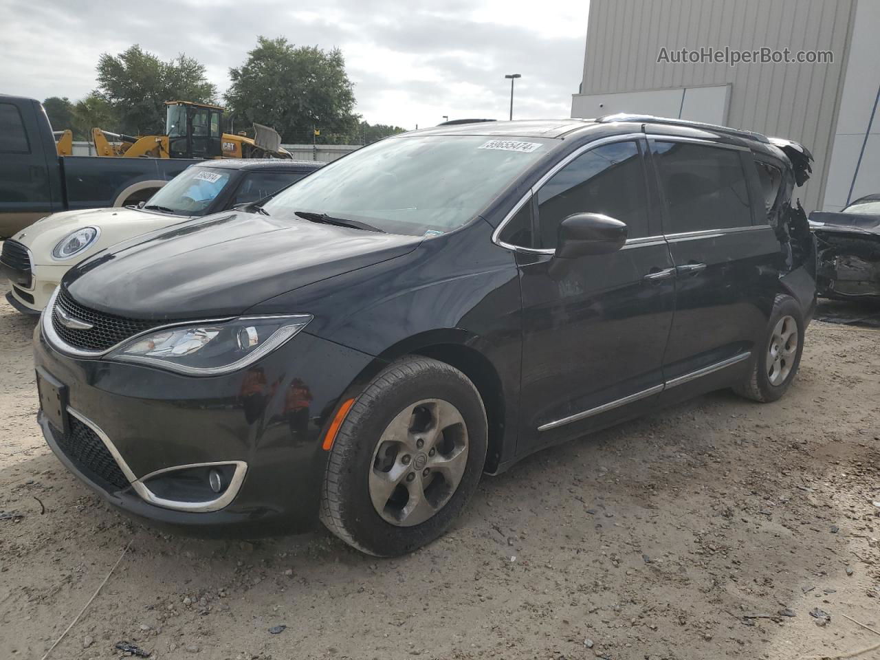 2017 Chrysler Pacifica Touring L Plus Черный vin: 2C4RC1EG5HR591874