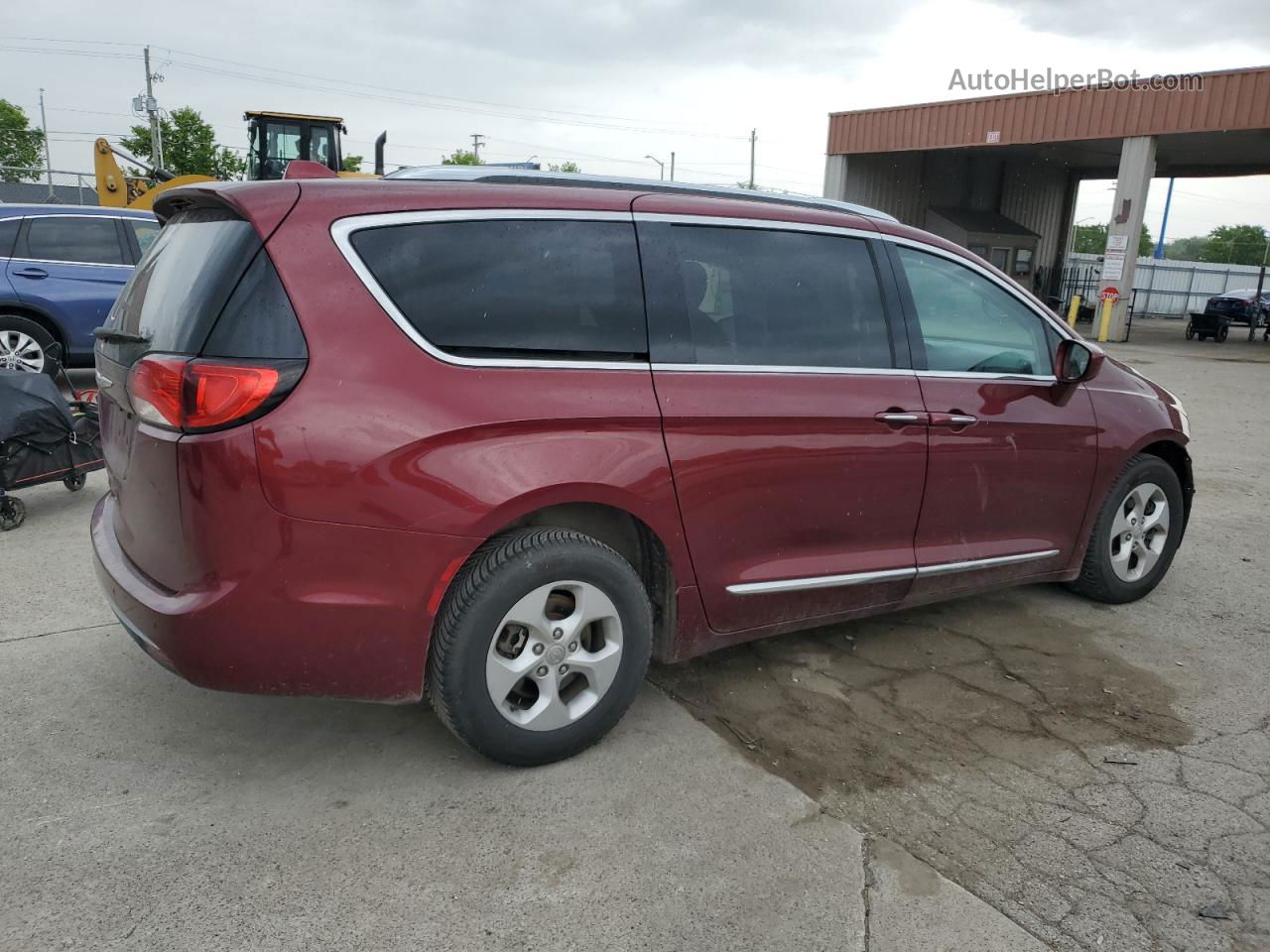 2017 Chrysler Pacifica Touring L Plus Burgundy vin: 2C4RC1EG5HR648784