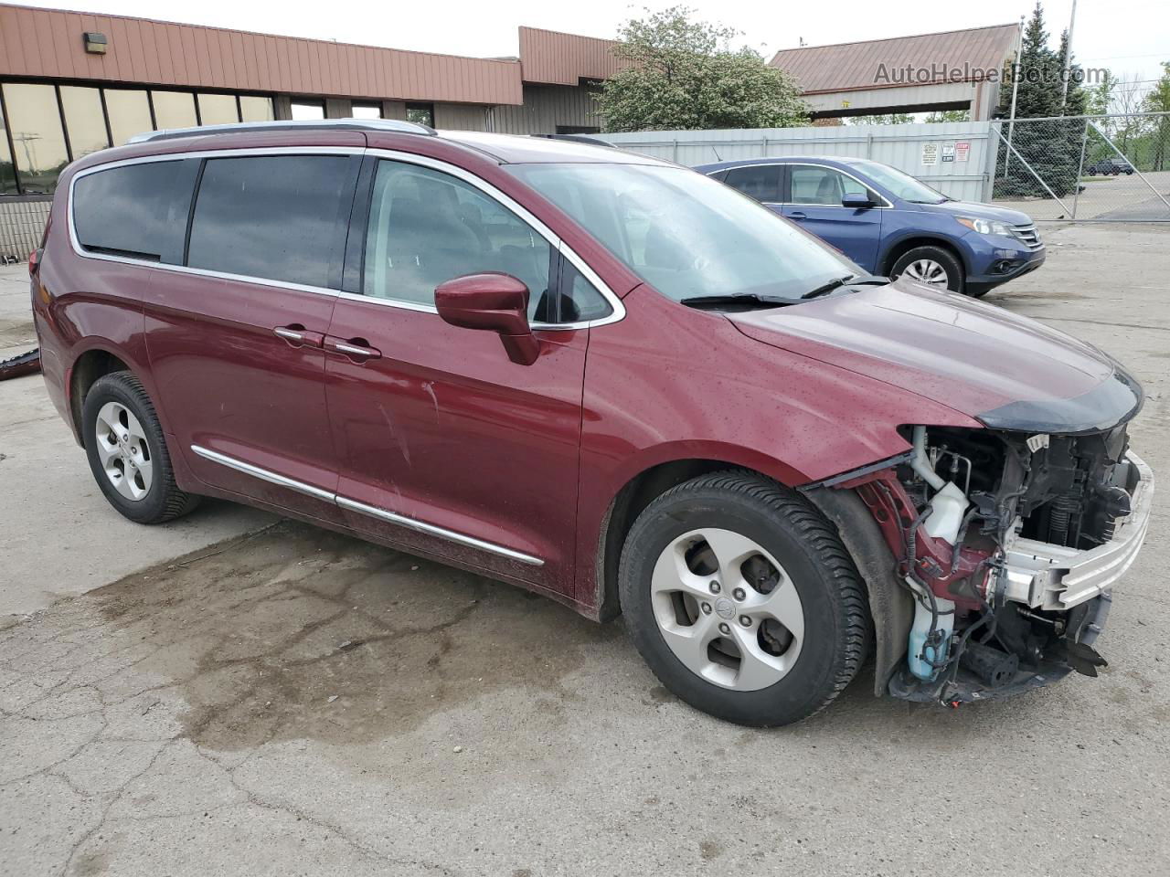 2017 Chrysler Pacifica Touring L Plus Burgundy vin: 2C4RC1EG5HR648784