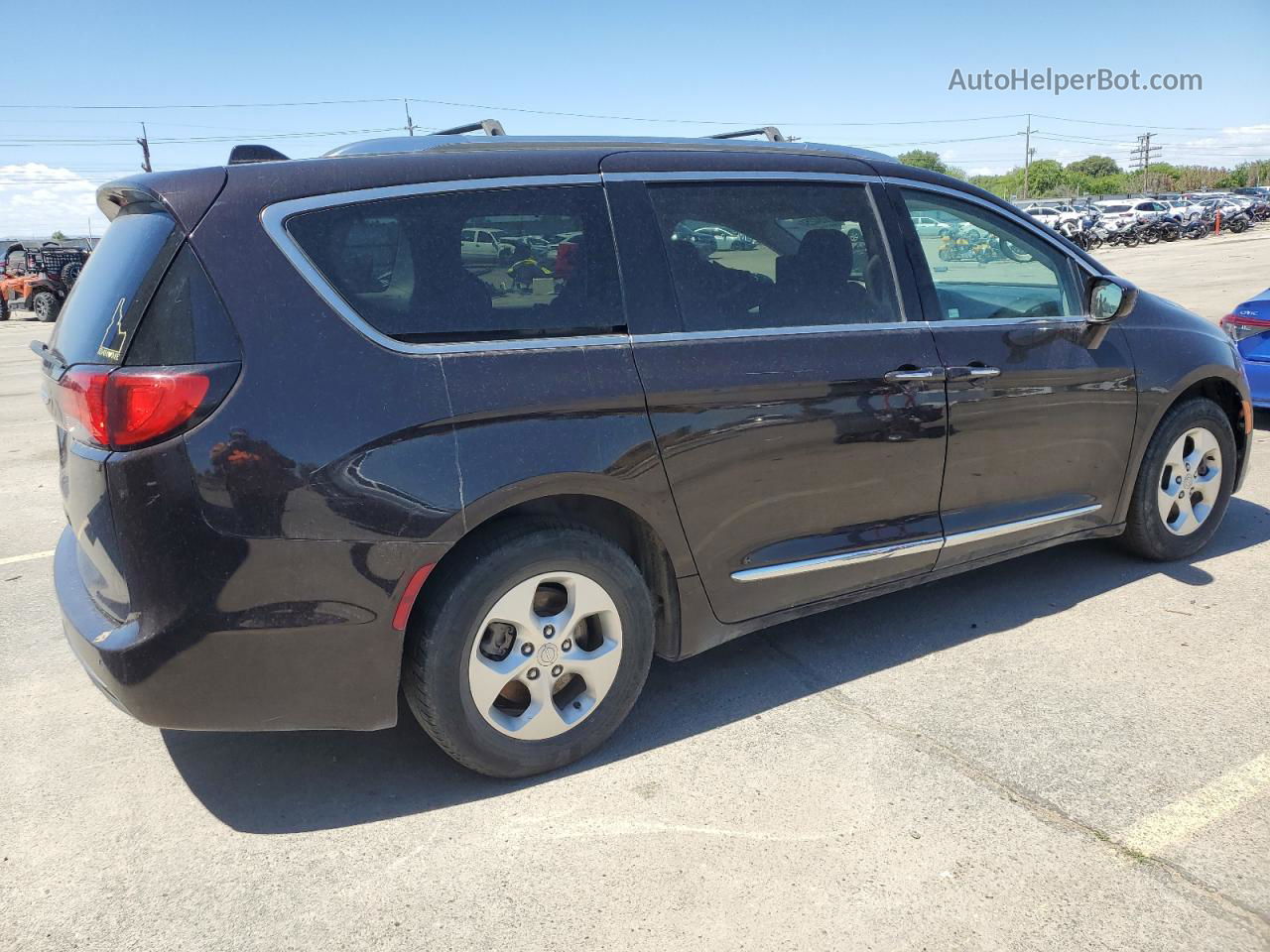 2017 Chrysler Pacifica Touring L Plus Black vin: 2C4RC1EG6HR708457