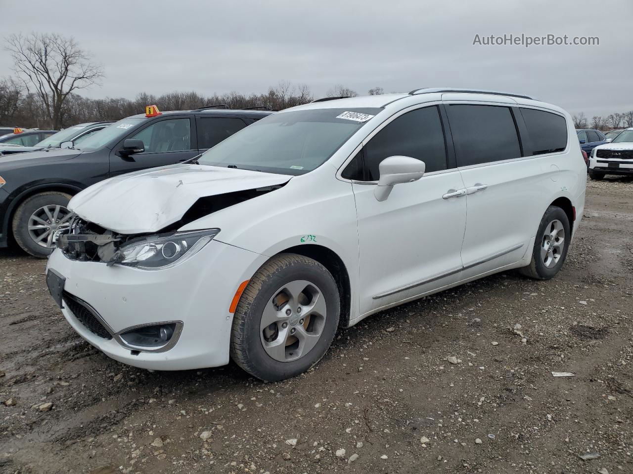 2017 Chrysler Pacifica Touring L Plus Белый vin: 2C4RC1EG7HR514729