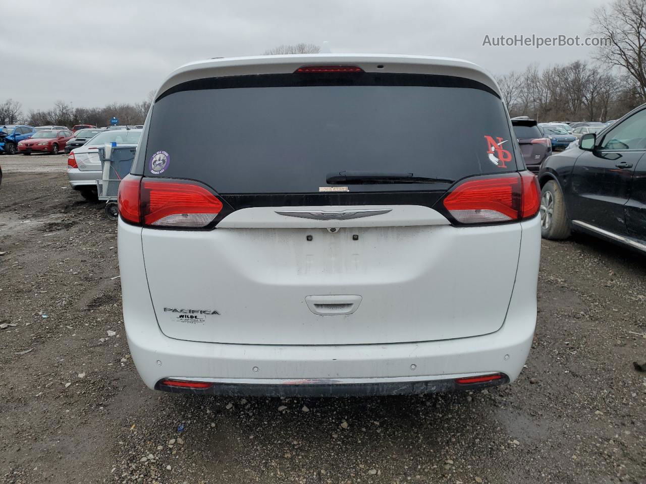 2017 Chrysler Pacifica Touring L Plus White vin: 2C4RC1EG7HR514729