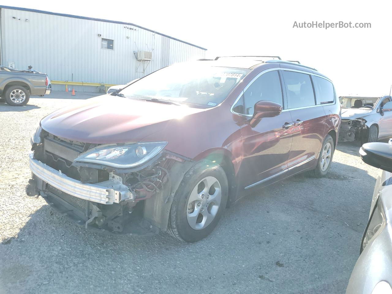 2017 Chrysler Pacifica Touring L Plus Burgundy vin: 2C4RC1EG7HR541817