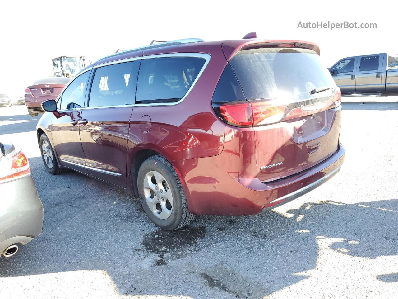 2017 Chrysler Pacifica Touring L Plus Burgundy vin: 2C4RC1EG7HR541817