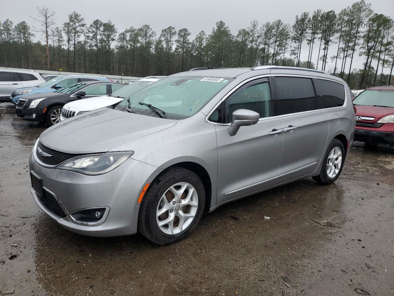 2017 Chrysler Pacifica Touring L Plus Silver vin: 2C4RC1EG7HR560240