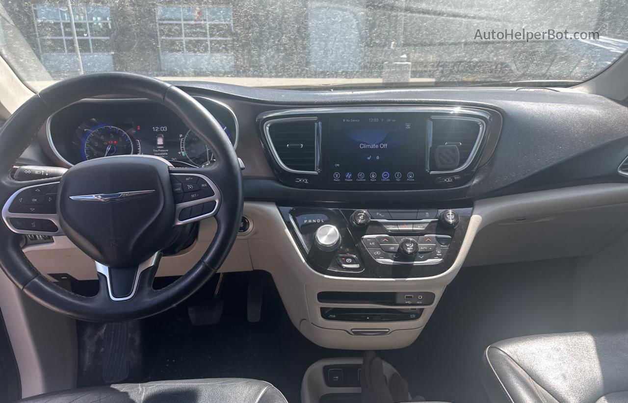 2017 Chrysler Pacifica Touring L Plus Угольный vin: 2C4RC1EG8HR633079