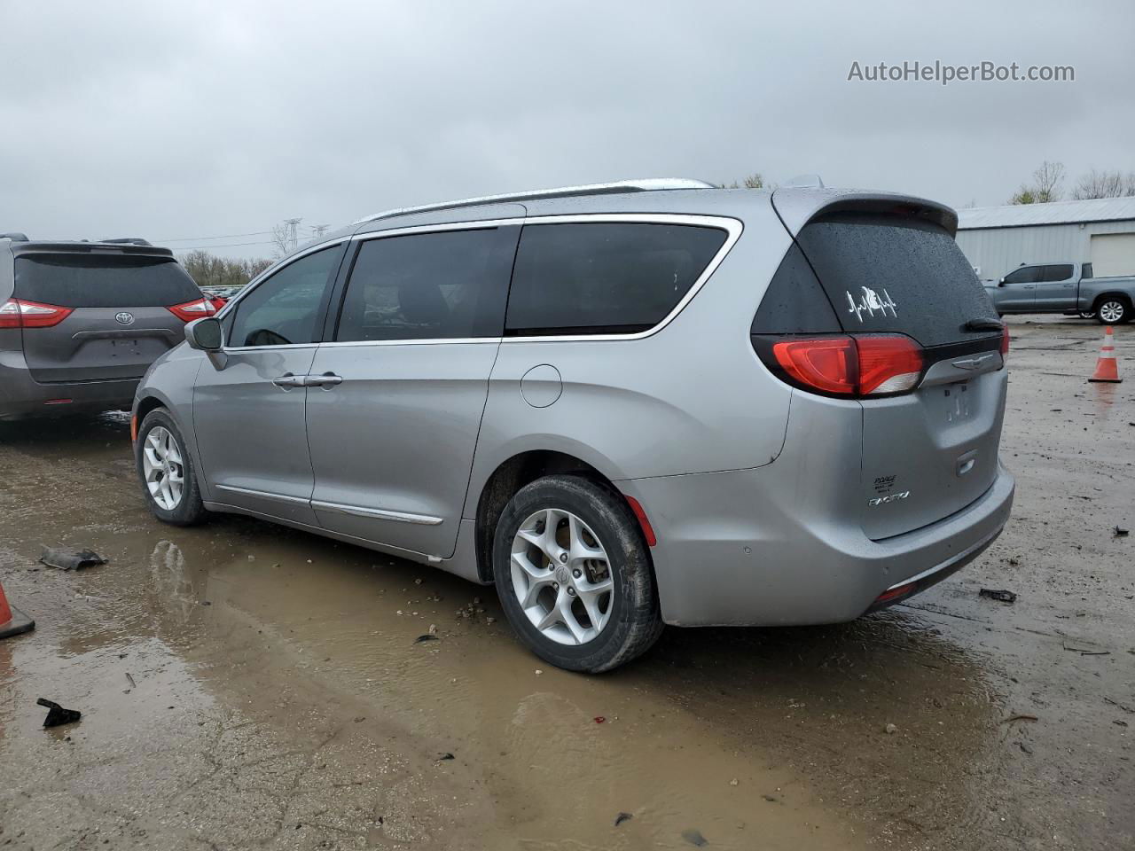 2017 Chrysler Pacifica Touring L Plus Серебряный vin: 2C4RC1EG9HR500573