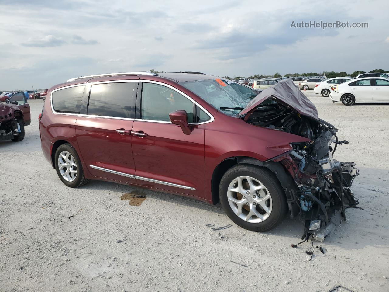 2020 Chrysler Pacifica Touring L Plus Maroon vin: 2C4RC1EG9LR242158