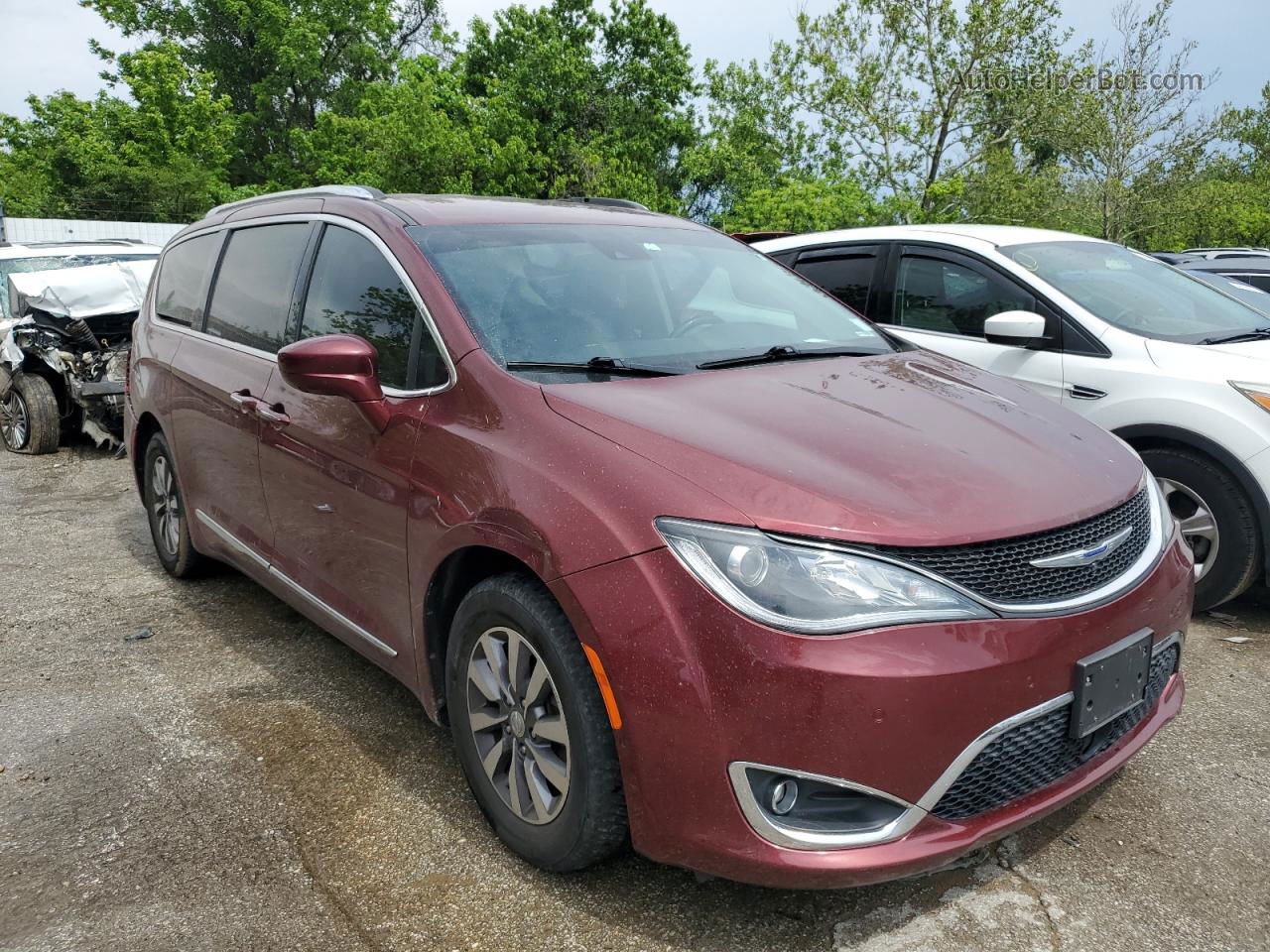 2020 Chrysler Pacifica Touring L Plus Red vin: 2C4RC1EGXLR229726