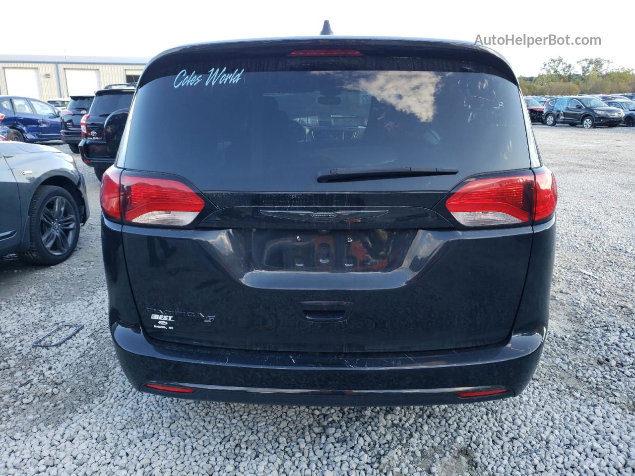 2020 Chrysler Pacifica Touring Черный vin: 2C4RC1FG0LR150547