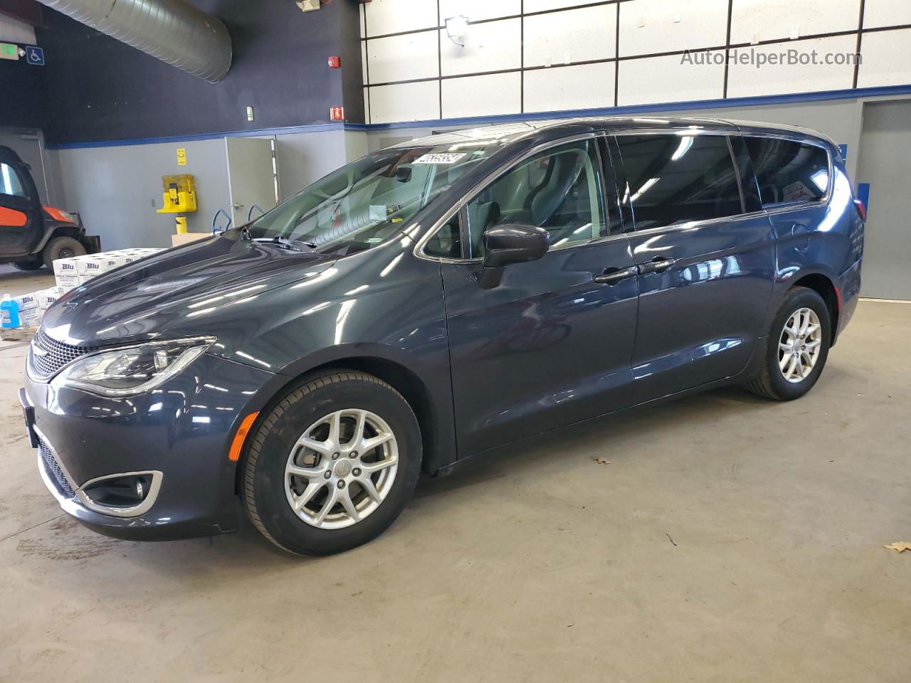 2020 Chrysler Pacifica Touring Blue vin: 2C4RC1FG0LR185332