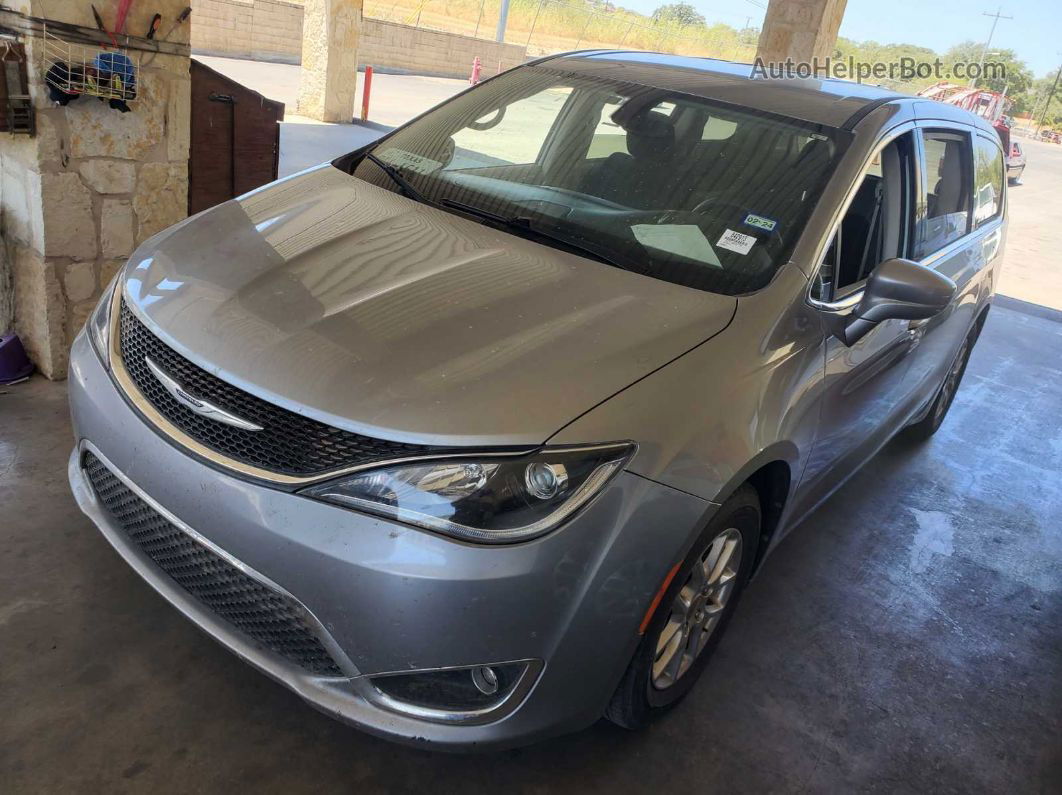 2020 Chrysler Pacifica Touring Unknown vin: 2C4RC1FG2LR136830