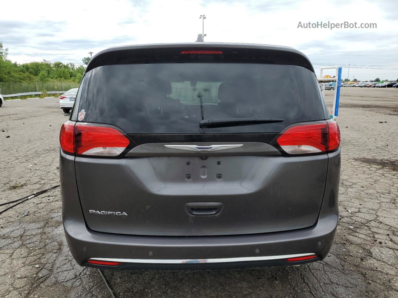 2020 Chrysler Pacifica Touring Charcoal vin: 2C4RC1FG5LR158935