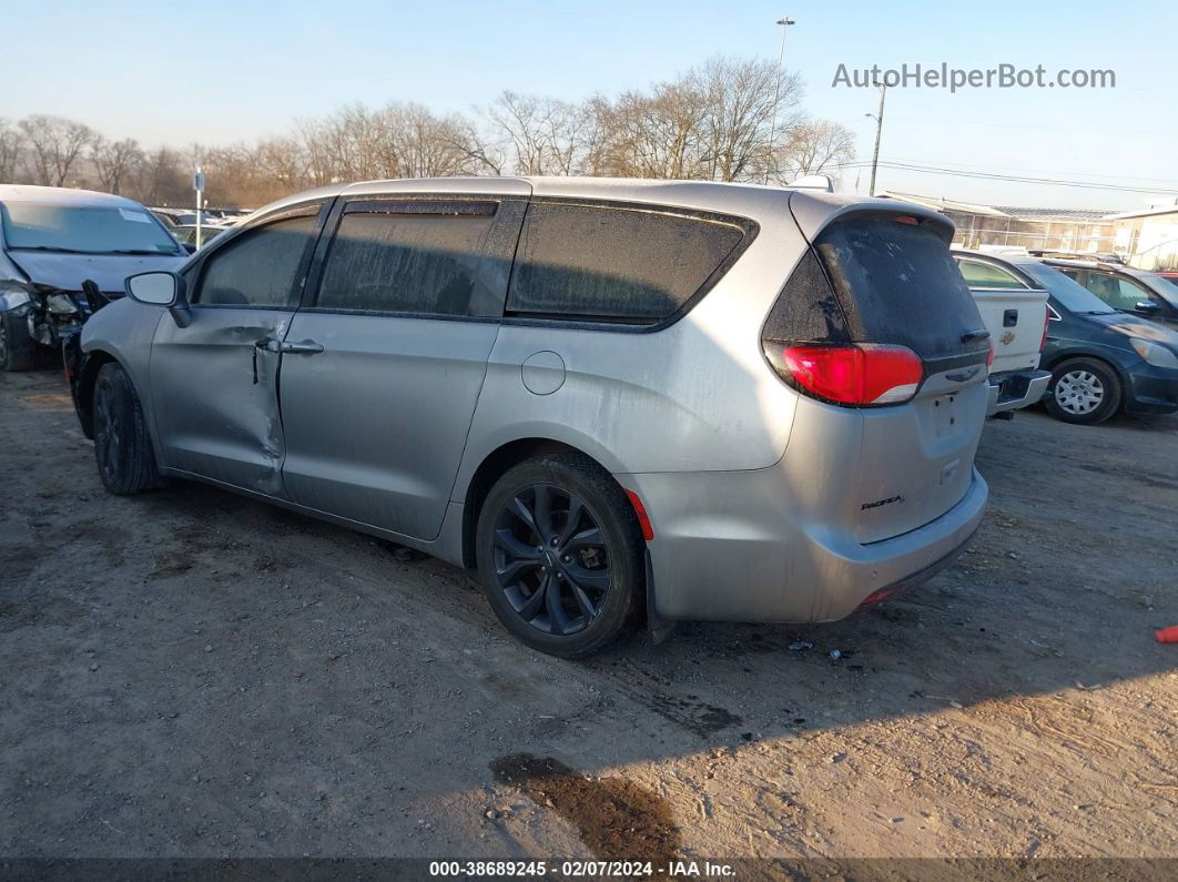 2020 Chrysler Pacifica Touring Gray vin: 2C4RC1FG9LR223821