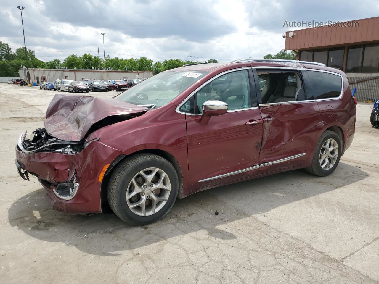 2017 Chrysler Pacifica Limited Red vin: 2C4RC1GG1HR704717