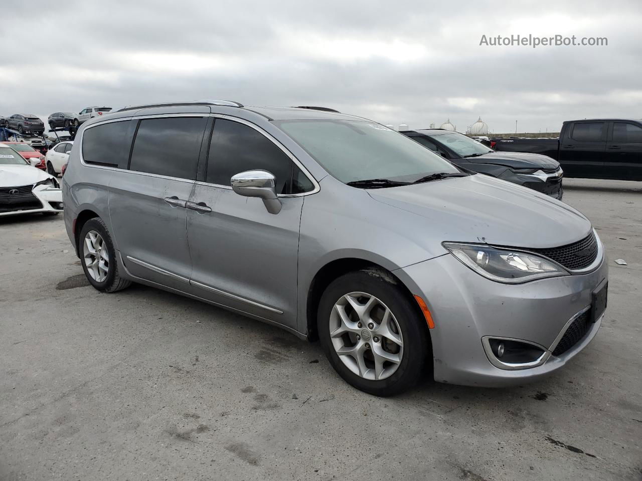 2020 Chrysler Pacifica Limited Серебряный vin: 2C4RC1GG3LR187168