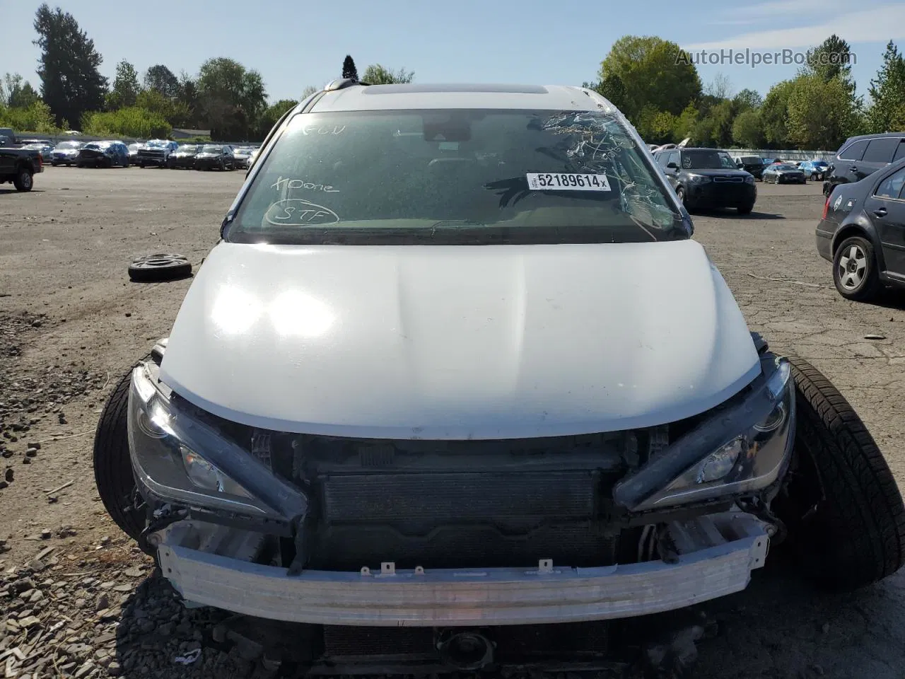 2017 Chrysler Pacifica Limited White vin: 2C4RC1GG4HR643301