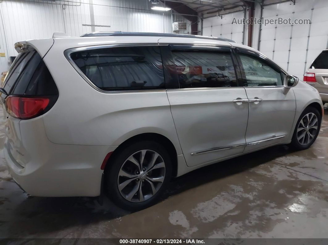 2017 Chrysler Pacifica Limited Beige vin: 2C4RC1GG5HR591564