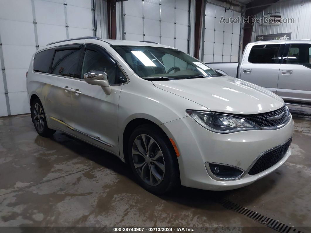 2017 Chrysler Pacifica Limited Beige vin: 2C4RC1GG5HR591564