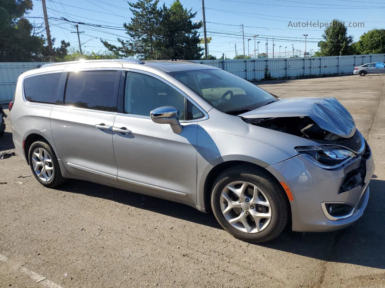 2020 Chrysler Pacifica Limited Silver vin: 2C4RC1GG5LR223765