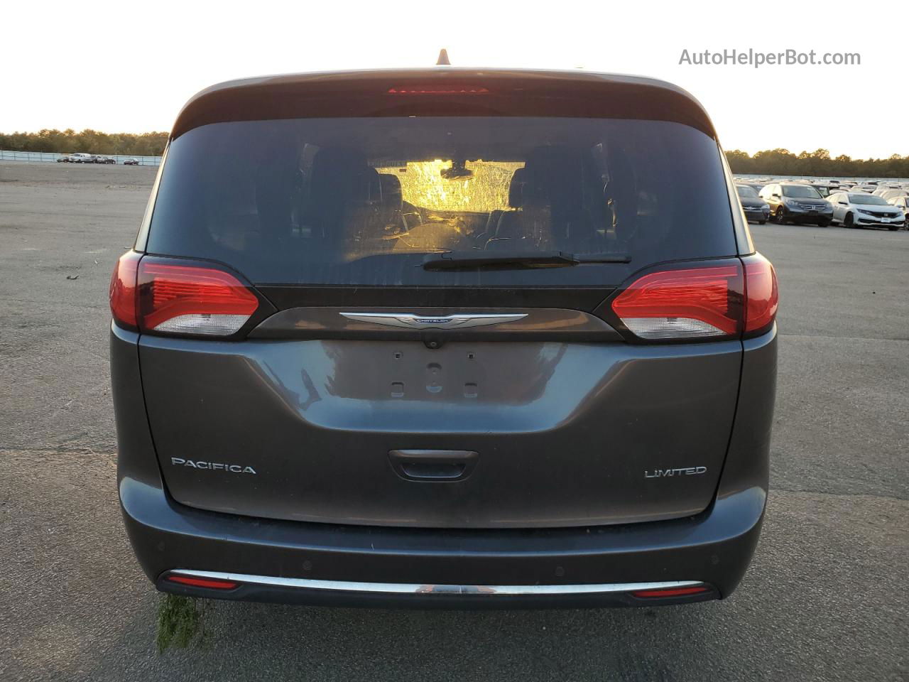 2017 Chrysler Pacifica Limited Серебряный vin: 2C4RC1GG6HR517666