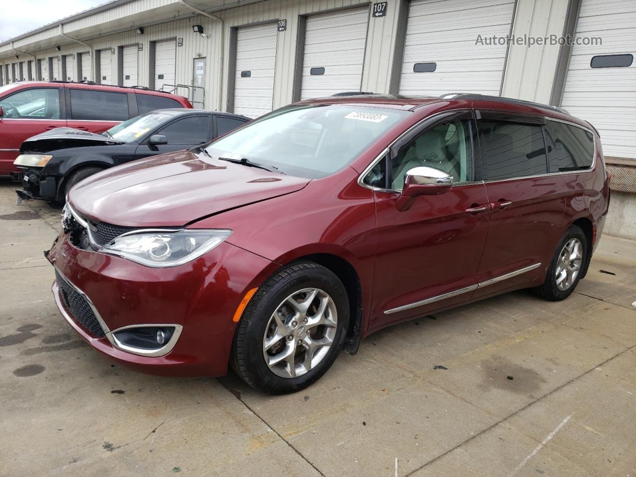 2017 Chrysler Pacifica Limited Red vin: 2C4RC1GG6HR545208