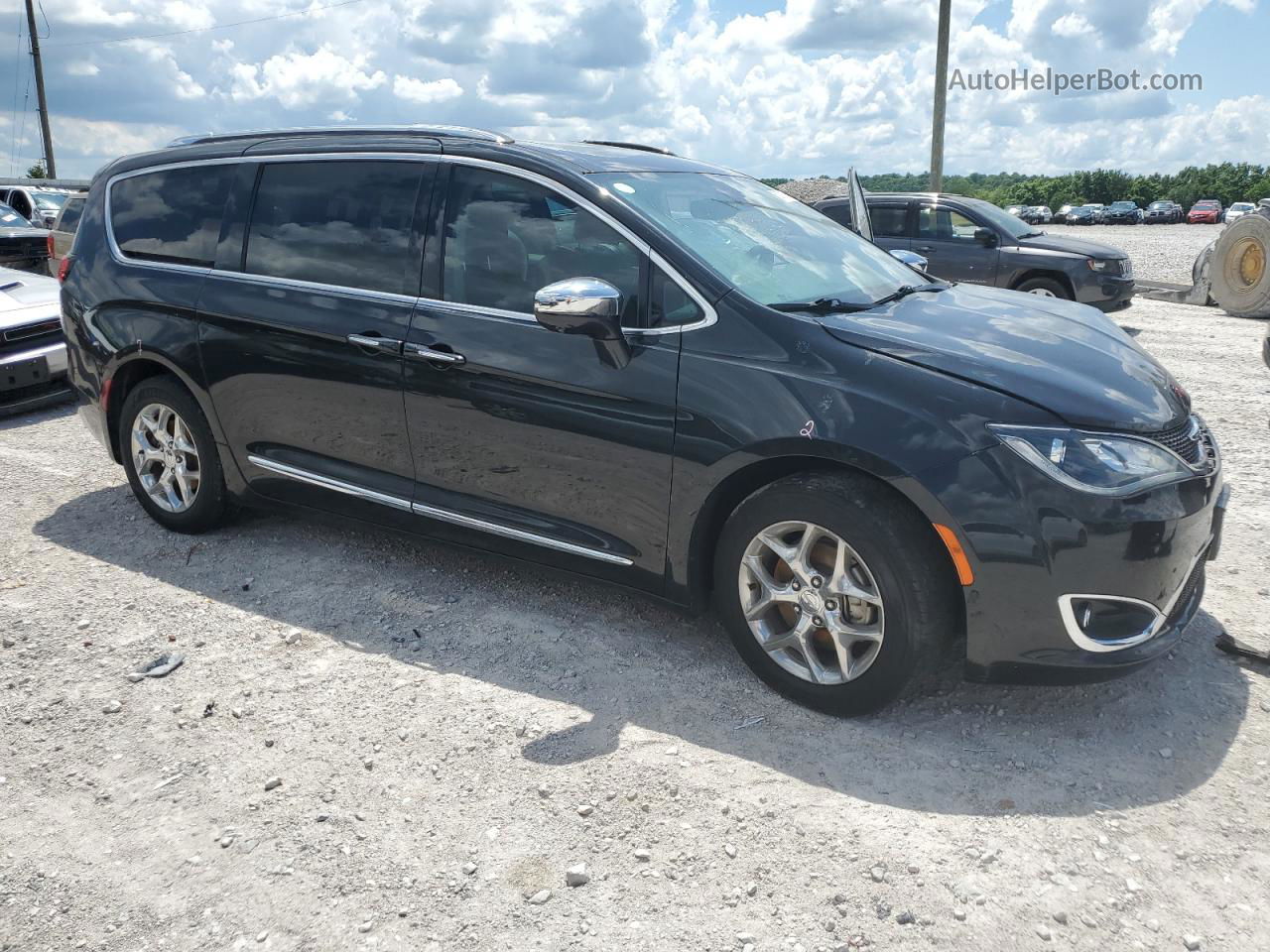 2017 Chrysler Pacifica Limited Black vin: 2C4RC1GG6HR741553