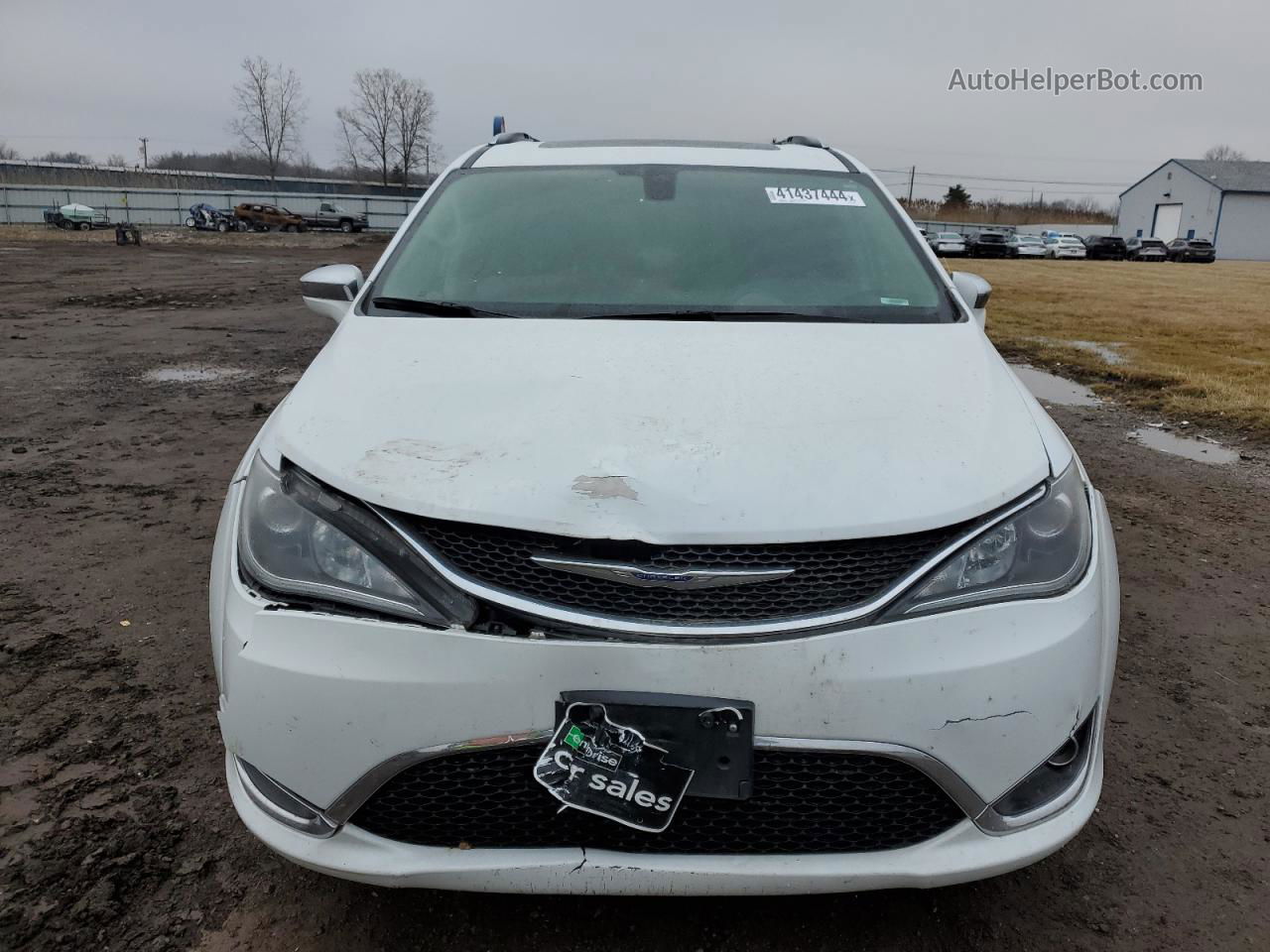 2020 Chrysler Pacifica Limited White vin: 2C4RC1GG6LR272019