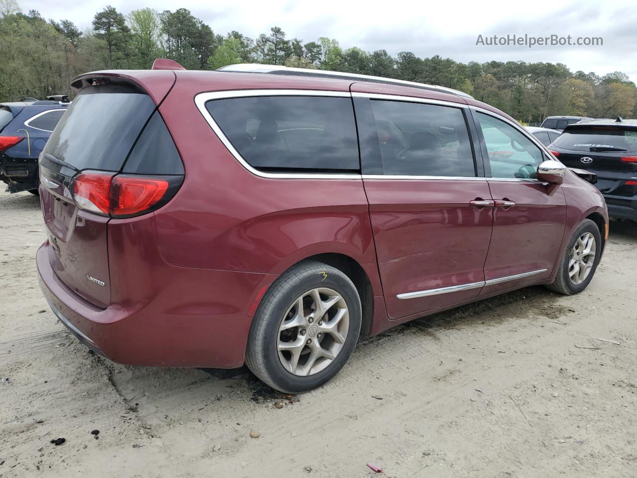 2017 Chrysler Pacifica Limited Burgundy vin: 2C4RC1GG7HR592750