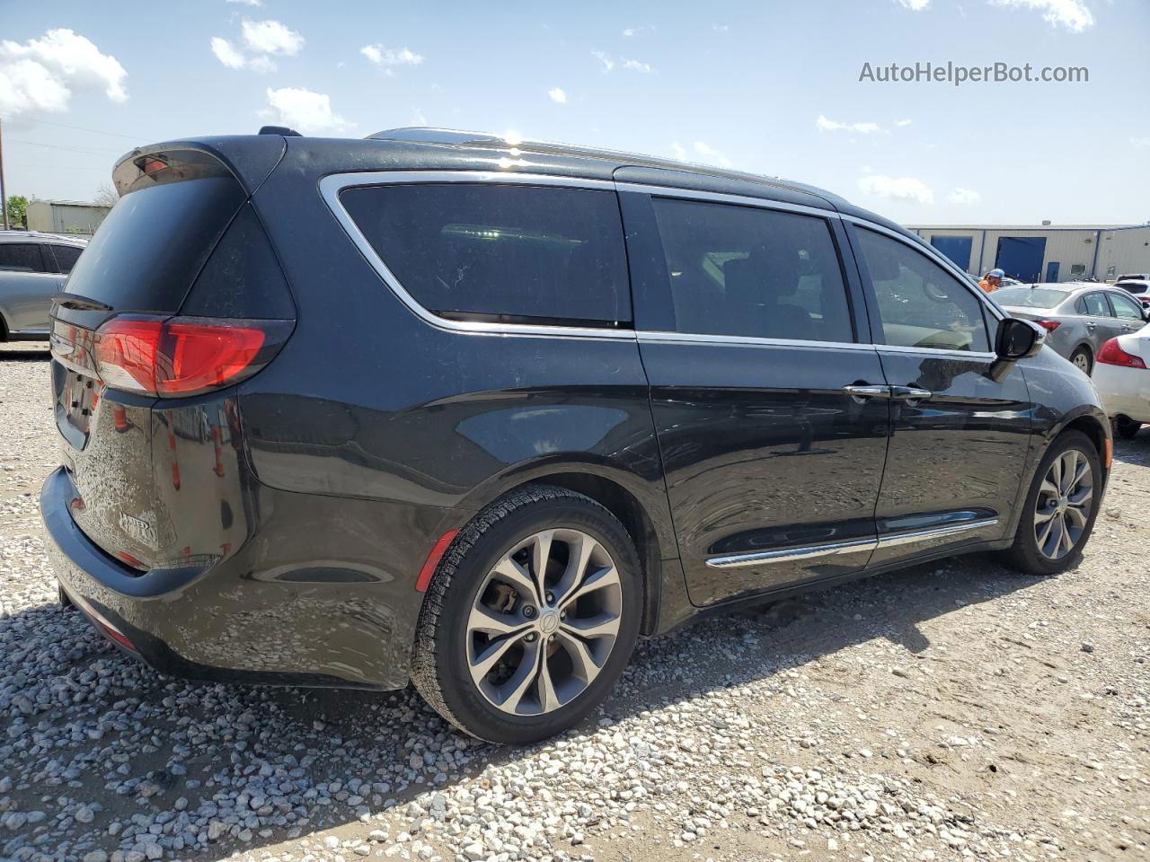 2017 Chrysler Pacifica Limited Black vin: 2C4RC1GG9HR770013