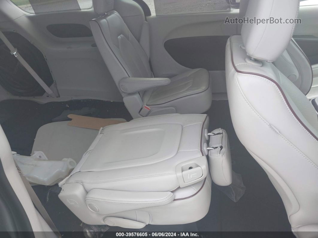 2020 Chrysler Pacifica Limited Серебряный vin: 2C4RC1GG9LR192035