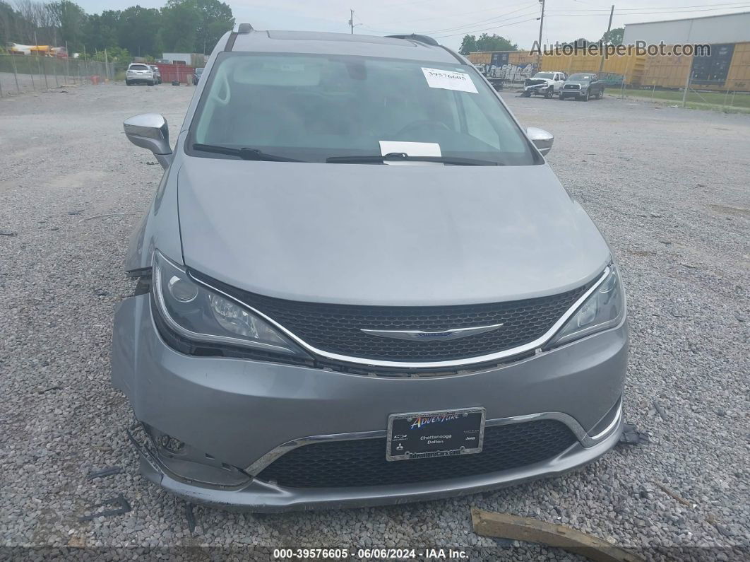 2020 Chrysler Pacifica Limited Silver vin: 2C4RC1GG9LR192035