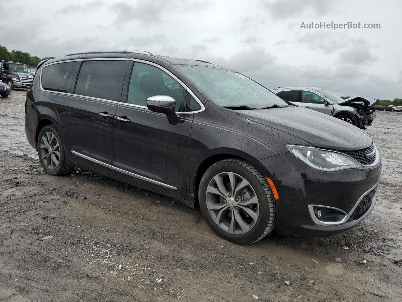 2017 Chrysler Pacifica Limited Black vin: 2C4RC1GGXHR525558