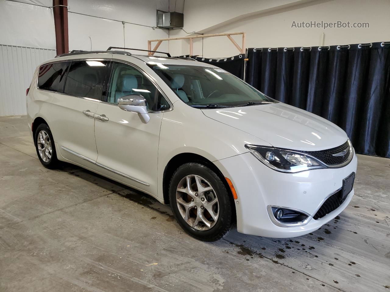 2017 Chrysler Pacifica Limited Белый vin: 2C4RC1GGXHR603305