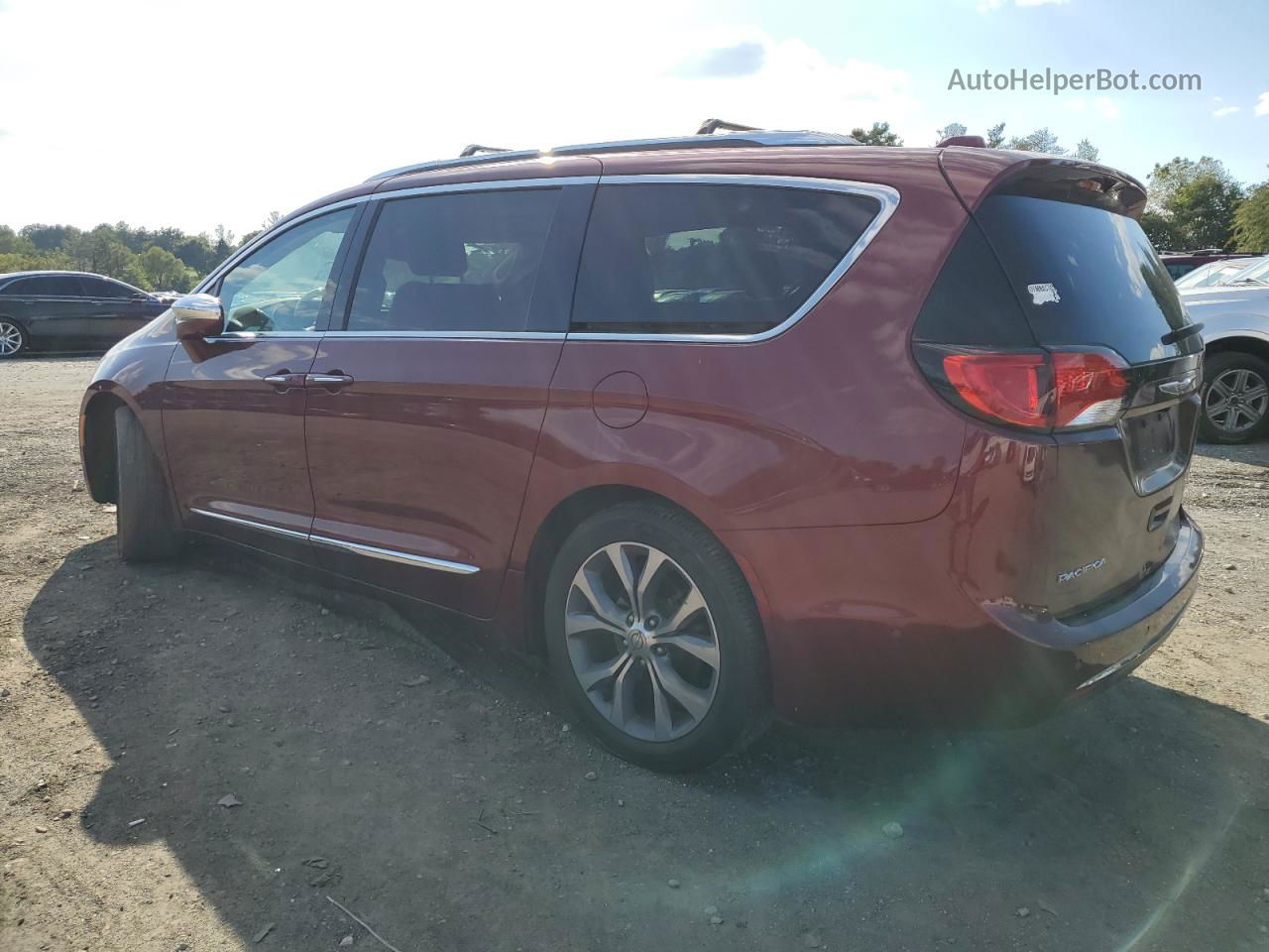 2017 Chrysler Pacifica Limited Burgundy vin: 2C4RC1GGXHR655243