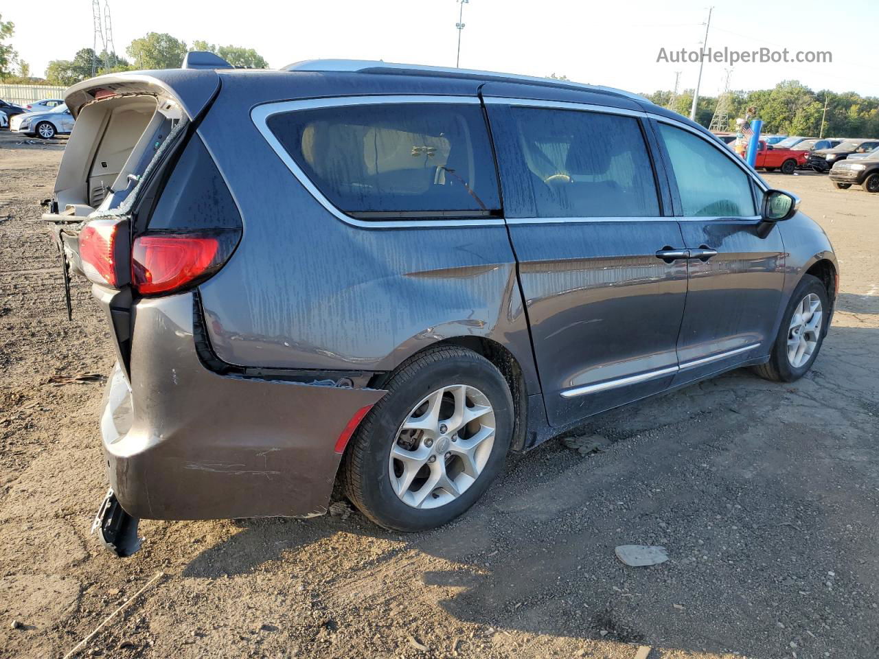 2020 Chrysler Pacifica Limited Gray vin: 2C4RC1GGXLR135732